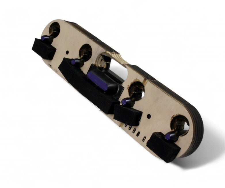 Kniehebelpresse HP-7 mit integrierter Gürtelstanze und Riemenstanze 300mm