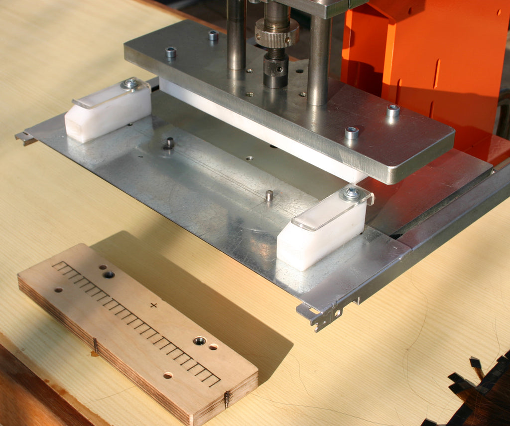 Stanzpresse für Extensions Haarverlängerung Kniehebelpresse Formstanze