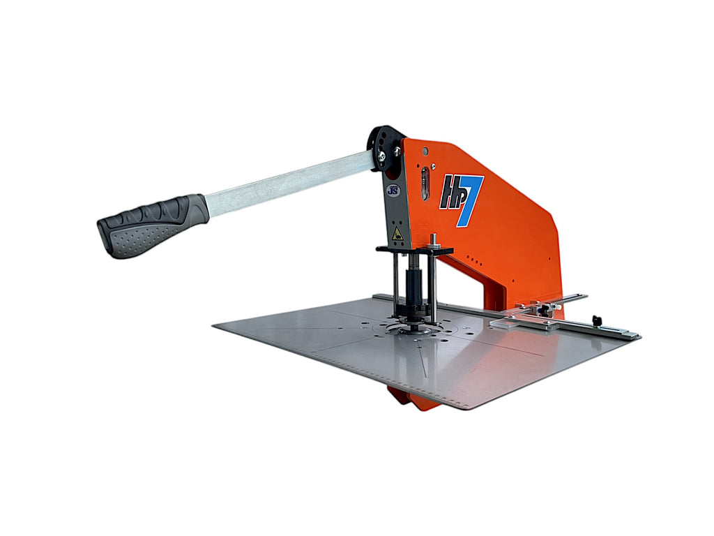 Blech- und Profilstanze mit starrem Abstreifersystem