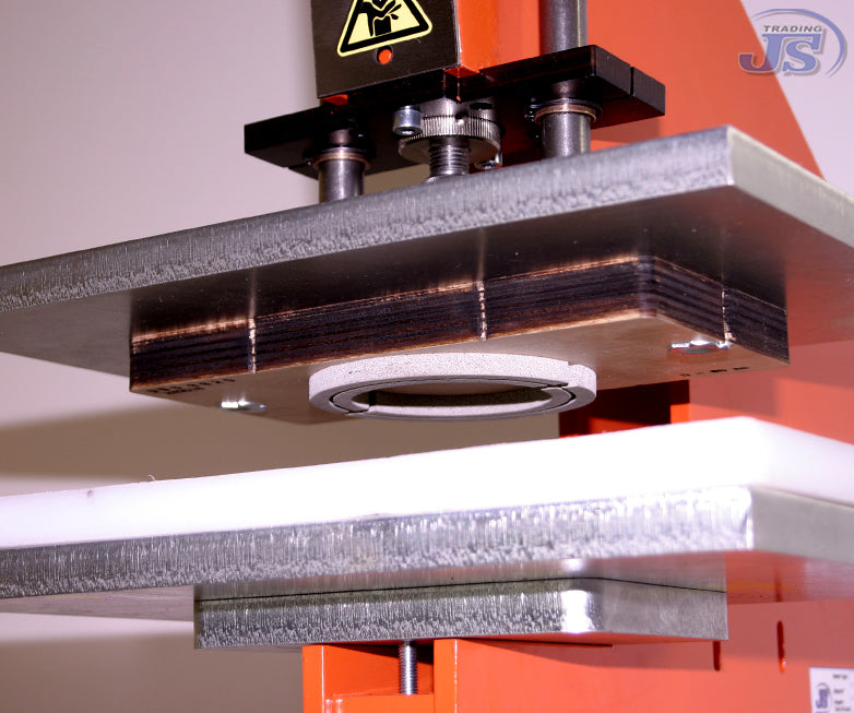 Kniehebelpresse Stanzpresse Lederstanze Formstanze Prägepresse A4