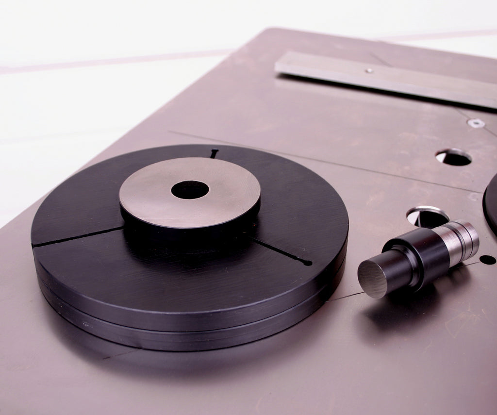 Blechstanzwerkzeug Gehärtet und Geschliffen, Maßanfertigung nach Kundenvorgaben