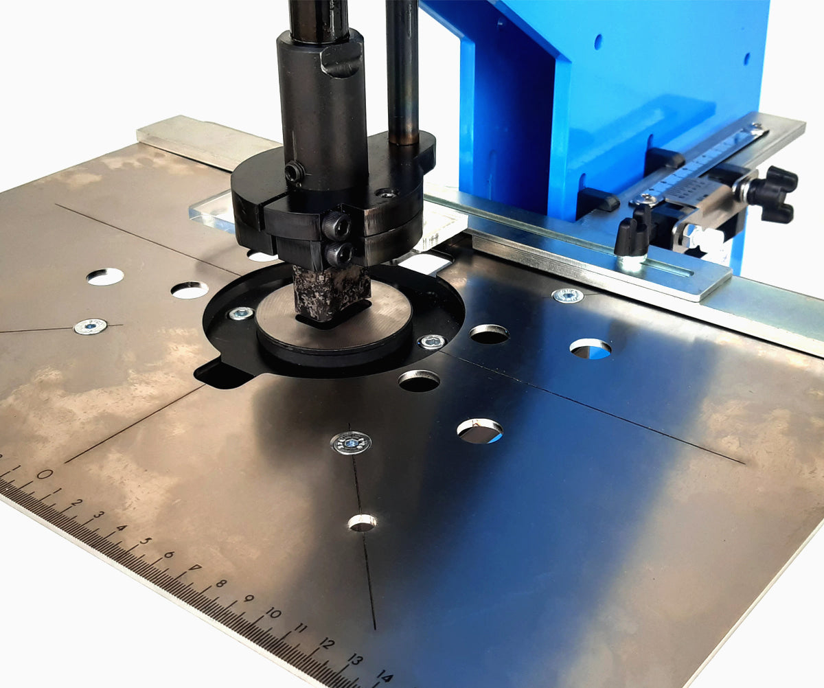 Kniehebelpresse HP-7 25KN Blech Stanz Handpresse Schnellwechselaufnahme